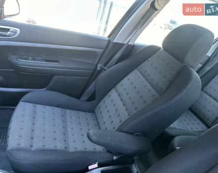 Серый Пежо 307, объемом двигателя 2 л и пробегом 258 тыс. км за 2999 $, фото 11 на Automoto.ua