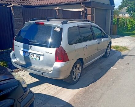 Серый Пежо 307, объемом двигателя 2 л и пробегом 400 тыс. км за 2650 $, фото 1 на Automoto.ua