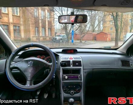Серый Пежо 307, объемом двигателя 1.4 л и пробегом 320 тыс. км за 3499 $, фото 3 на Automoto.ua