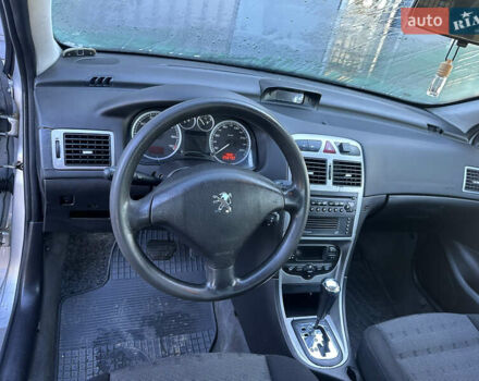 Серый Пежо 307, объемом двигателя 2 л и пробегом 258 тыс. км за 2999 $, фото 13 на Automoto.ua