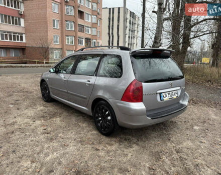 Серый Пежо 307, объемом двигателя 2 л и пробегом 315 тыс. км за 3300 $, фото 4 на Automoto.ua