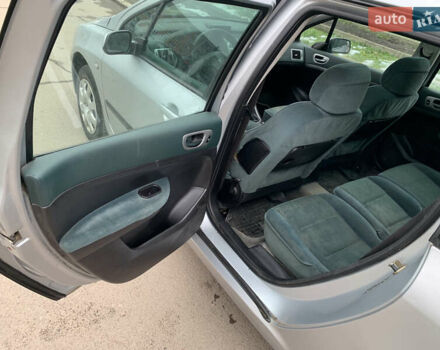 Сірий Пежо 307, об'ємом двигуна 1.59 л та пробігом 300 тис. км за 2000 $, фото 24 на Automoto.ua
