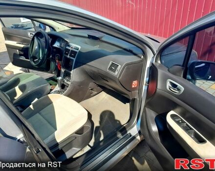 Серый Пежо 307, объемом двигателя 2 л и пробегом 200 тыс. км за 2800 $, фото 6 на Automoto.ua