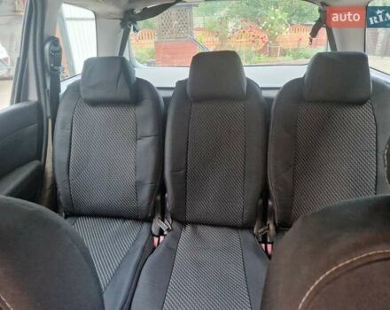 Сірий Пежо 307, об'ємом двигуна 2 л та пробігом 506 тис. км за 3900 $, фото 16 на Automoto.ua