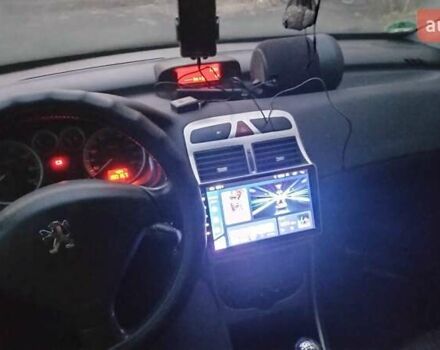 Серый Пежо 307, объемом двигателя 1.59 л и пробегом 192 тыс. км за 4500 $, фото 1 на Automoto.ua