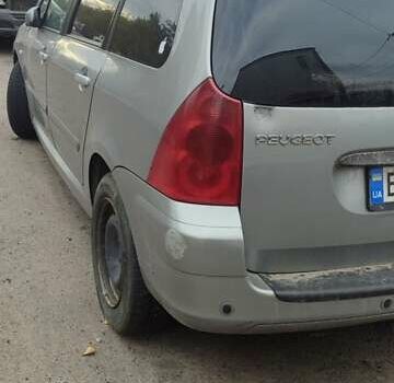 Сірий Пежо 307, об'ємом двигуна 2.01 л та пробігом 324 тис. км за 3000 $, фото 4 на Automoto.ua