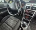 Серый Пежо 307, объемом двигателя 2 л и пробегом 241 тыс. км за 2476 $, фото 2 на Automoto.ua