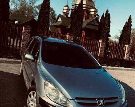 Сірий Пежо 307, об'ємом двигуна 1.36 л та пробігом 235 тис. км за 3800 $, фото 3 на Automoto.ua