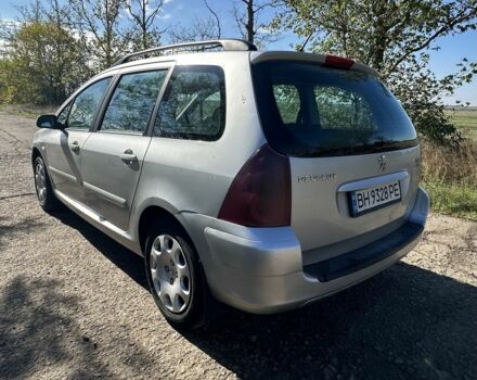 Серый Пежо 307, объемом двигателя 1.4 л и пробегом 240 тыс. км за 3500 $, фото 2 на Automoto.ua