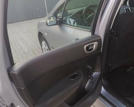 Сірий Пежо 307, об'ємом двигуна 1.59 л та пробігом 290 тис. км за 4200 $, фото 17 на Automoto.ua