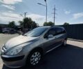 Сірий Пежо 307, об'ємом двигуна 1.36 л та пробігом 235 тис. км за 3800 $, фото 10 на Automoto.ua