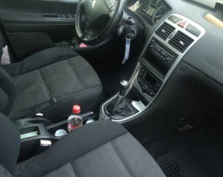 Серый Пежо 307, объемом двигателя 1.6 л и пробегом 225 тыс. км за 4200 $, фото 3 на Automoto.ua