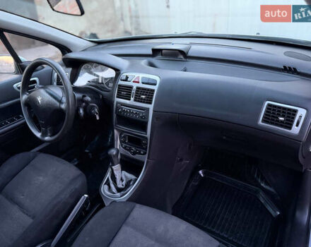 Серый Пежо 307, объемом двигателя 2 л и пробегом 208 тыс. км за 3250 $, фото 24 на Automoto.ua