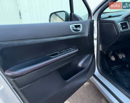 Серый Пежо 307, объемом двигателя 2 л и пробегом 208 тыс. км за 3250 $, фото 31 на Automoto.ua