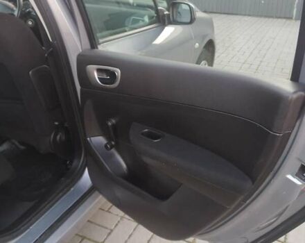 Сірий Пежо 307, об'ємом двигуна 1.59 л та пробігом 290 тис. км за 4200 $, фото 16 на Automoto.ua