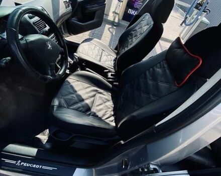 Сірий Пежо 307, об'ємом двигуна 1.36 л та пробігом 235 тис. км за 3800 $, фото 17 на Automoto.ua
