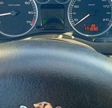 Серый Пежо 307, объемом двигателя 1.4 л и пробегом 171 тыс. км за 3400 $, фото 2 на Automoto.ua