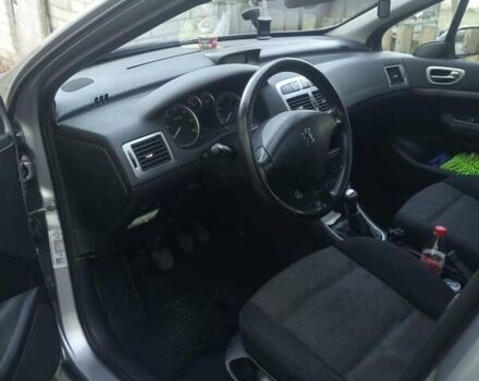 Серый Пежо 307, объемом двигателя 1.56 л и пробегом 265 тыс. км за 4200 $, фото 2 на Automoto.ua