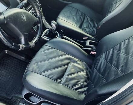 Сірий Пежо 307, об'ємом двигуна 1.36 л та пробігом 235 тис. км за 3800 $, фото 9 на Automoto.ua