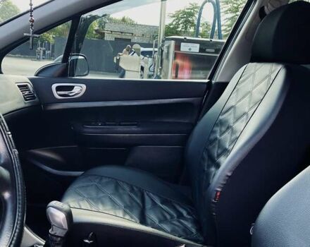 Сірий Пежо 307, об'ємом двигуна 1.36 л та пробігом 235 тис. км за 3800 $, фото 8 на Automoto.ua