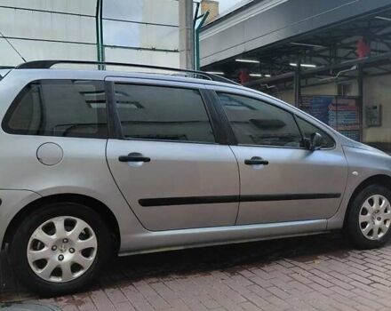 Серый Пежо 307, объемом двигателя 1.4 л и пробегом 400 тыс. км за 3500 $, фото 2 на Automoto.ua