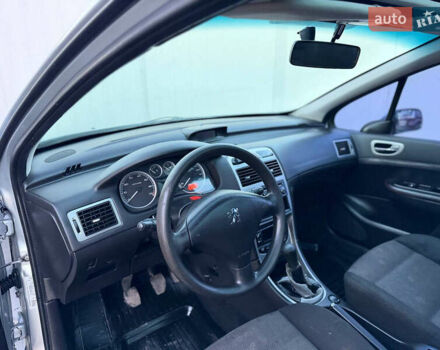 Серый Пежо 307, объемом двигателя 2 л и пробегом 208 тыс. км за 3250 $, фото 29 на Automoto.ua