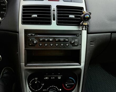 Серый Пежо 307, объемом двигателя 1.6 л и пробегом 227 тыс. км за 3650 $, фото 18 на Automoto.ua