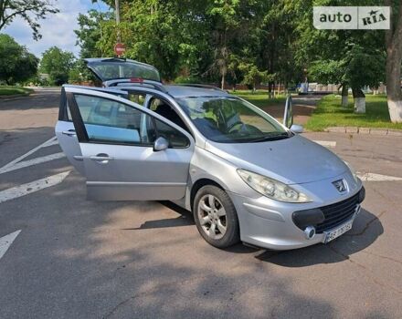 Серый Пежо 307, объемом двигателя 2 л и пробегом 320 тыс. км за 4400 $, фото 12 на Automoto.ua