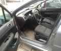 Серый Пежо 307, объемом двигателя 1.6 л и пробегом 302 тыс. км за 1600 $, фото 3 на Automoto.ua