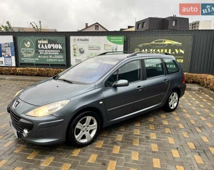 Серый Пежо 307, объемом двигателя 1.36 л и пробегом 320 тыс. км за 4100 $, фото 5 на Automoto.ua