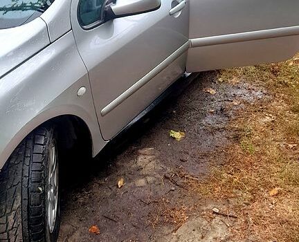 Серый Пежо 307, объемом двигателя 1.6 л и пробегом 205 тыс. км за 2100 $, фото 3 на Automoto.ua