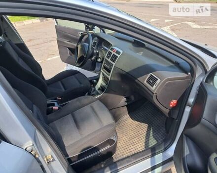 Серый Пежо 307, объемом двигателя 2 л и пробегом 320 тыс. км за 4400 $, фото 13 на Automoto.ua