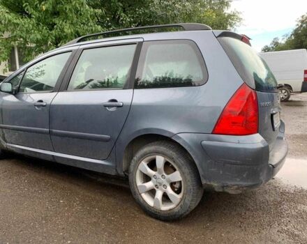 Серый Пежо 307, объемом двигателя 1.6 л и пробегом 250 тыс. км за 1100 $, фото 2 на Automoto.ua