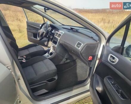 Серый Пежо 307, объемом двигателя 1.6 л и пробегом 223 тыс. км за 4950 $, фото 12 на Automoto.ua