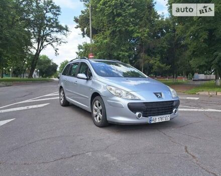 Серый Пежо 307, объемом двигателя 2 л и пробегом 320 тыс. км за 4400 $, фото 2 на Automoto.ua
