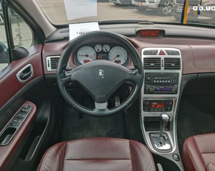 Серый Пежо 307, объемом двигателя 2 л и пробегом 297 тыс. км за 5390 $, фото 27 на Automoto.ua