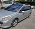 Серый Пежо 307, объемом двигателя 1.6 л и пробегом 245 тыс. км за 4300 $, фото 3 на Automoto.ua