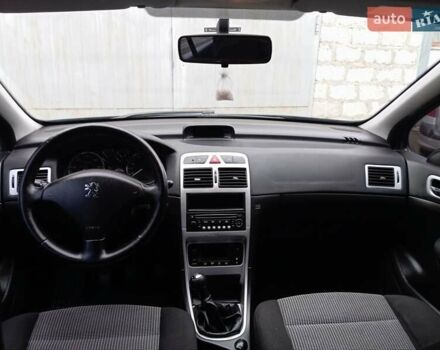 Сірий Пежо 307, об'ємом двигуна 1.56 л та пробігом 366 тис. км за 3700 $, фото 4 на Automoto.ua