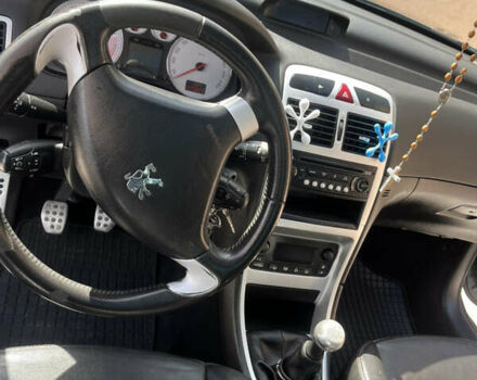 Сірий Пежо 307, об'ємом двигуна 2 л та пробігом 207 тис. км за 4400 $, фото 4 на Automoto.ua