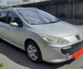 Серый Пежо 307, объемом двигателя 1.6 л и пробегом 245 тыс. км за 4300 $, фото 1 на Automoto.ua