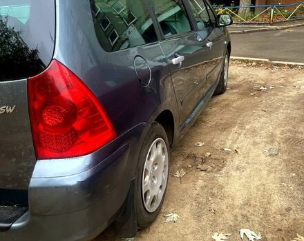 Серый Пежо 307, объемом двигателя 1.6 л и пробегом 370 тыс. км за 4500 $, фото 6 на Automoto.ua