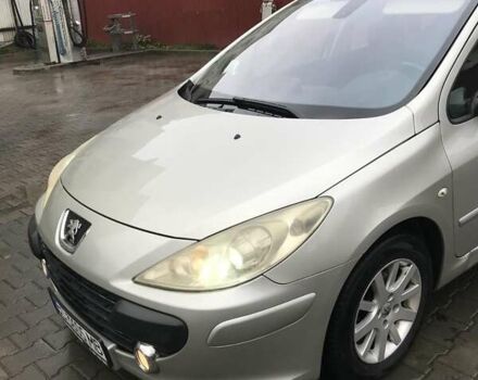 Сірий Пежо 307, об'ємом двигуна 1.59 л та пробігом 221 тис. км за 5500 $, фото 2 на Automoto.ua