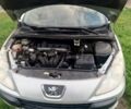 Серый Пежо 307, объемом двигателя 2 л и пробегом 400 тыс. км за 2499 $, фото 1 на Automoto.ua