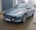 Сірий Пежо 307, об'ємом двигуна 1.6 л та пробігом 350 тис. км за 2200 $, фото 1 на Automoto.ua