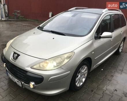 Сірий Пежо 307, об'ємом двигуна 1.59 л та пробігом 221 тис. км за 5500 $, фото 1 на Automoto.ua