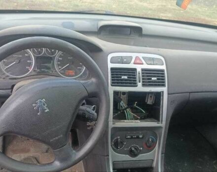 Серый Пежо 307, объемом двигателя 0 л и пробегом 300 тыс. км за 500 $, фото 1 на Automoto.ua