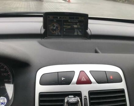 Сірий Пежо 307, об'ємом двигуна 1.59 л та пробігом 221 тис. км за 5500 $, фото 10 на Automoto.ua