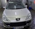 Серый Пежо 307, объемом двигателя 2 л и пробегом 339 тыс. км за 4200 $, фото 1 на Automoto.ua