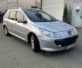 Сірий Пежо 307, об'ємом двигуна 2 л та пробігом 150 тис. км за 3900 $, фото 1 на Automoto.ua