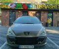 Сірий Пежо 307, об'ємом двигуна 1.6 л та пробігом 300 тис. км за 3900 $, фото 1 на Automoto.ua